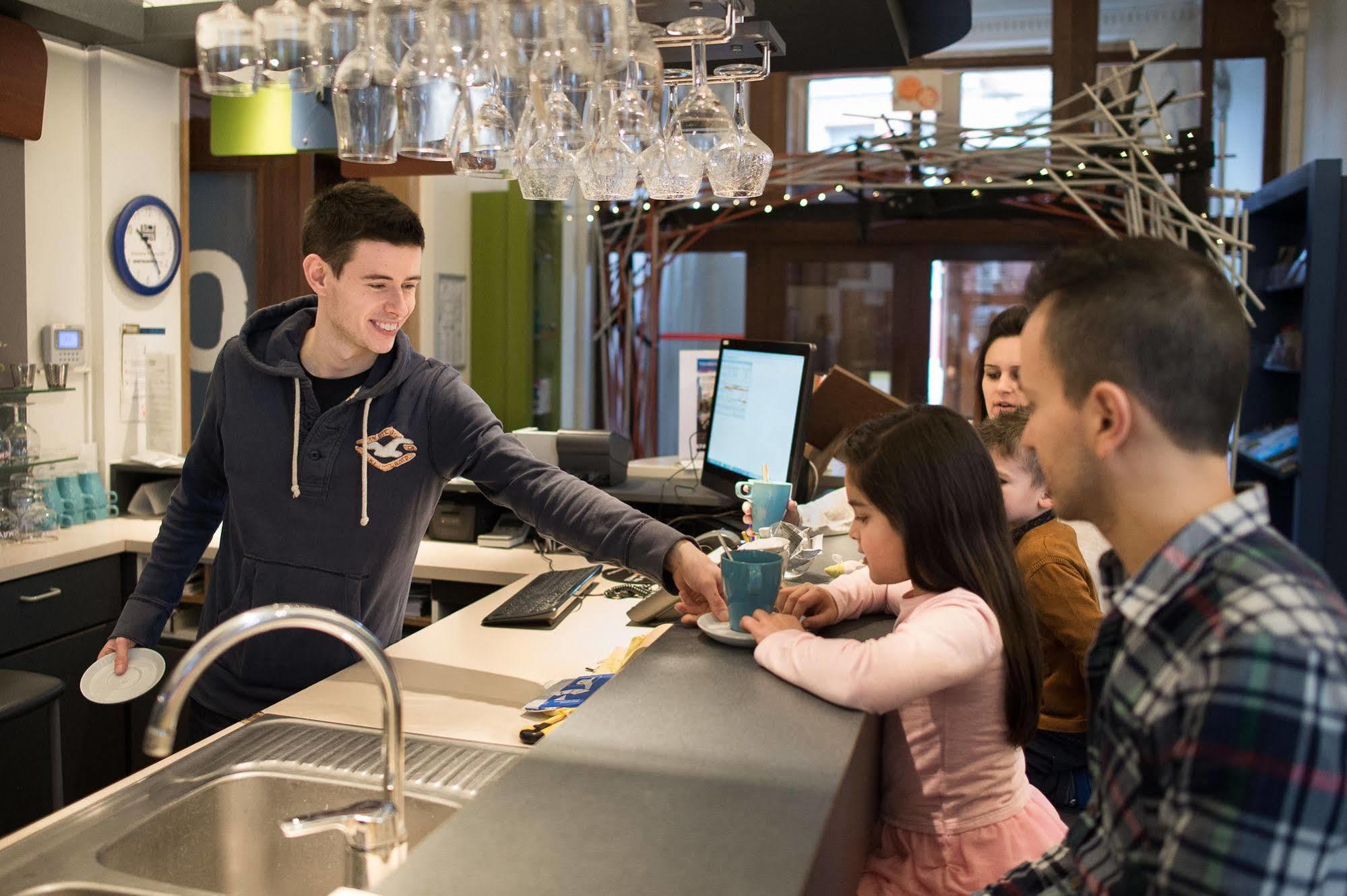Hi Tournai Hostel Екстер'єр фото